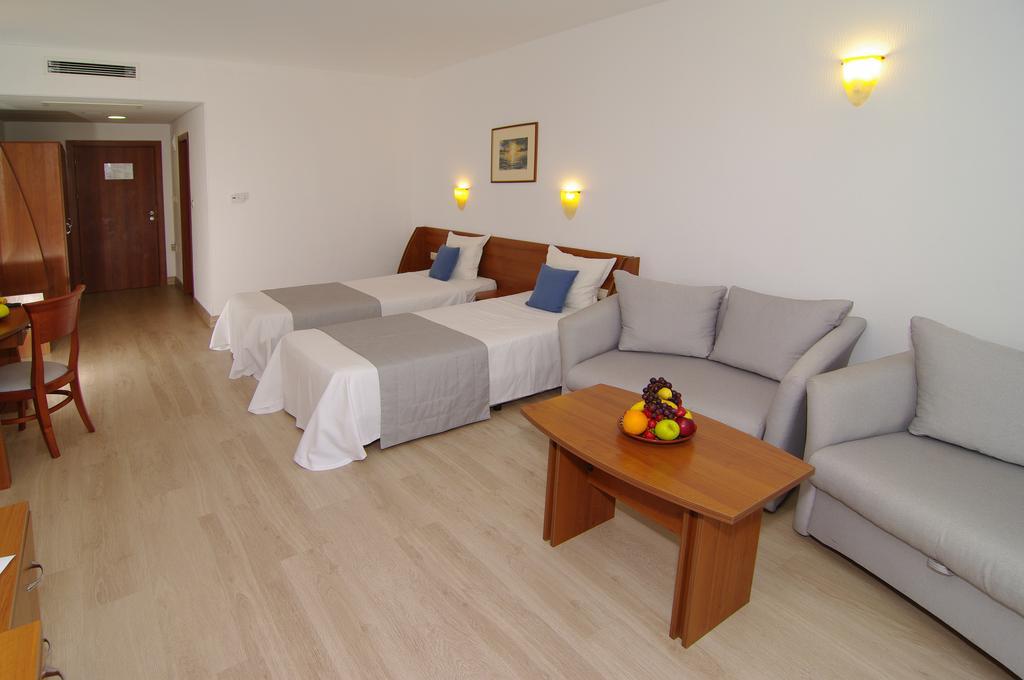 סינמורץ Bella Vista Beach Club חדר תמונה